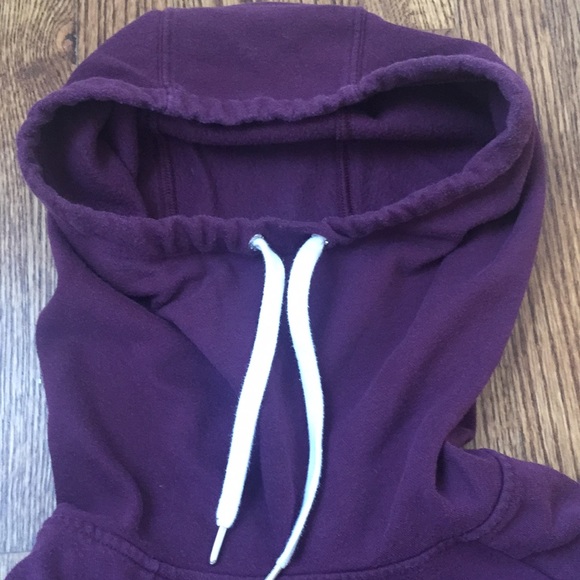 Under Armour Maroon Hoodie - Picture 3 of 3